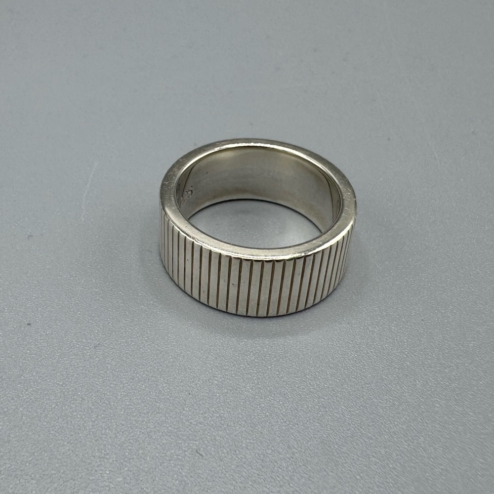 Tiffany & Co. Coin Edge Band size 5